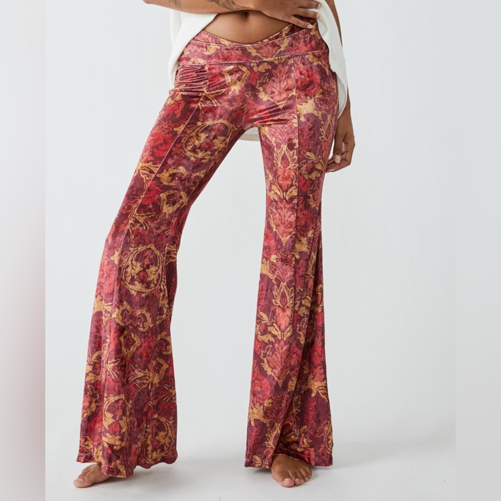 HOLD ME CLOSER BELL BOTTOMS BY FREE PEOPLE